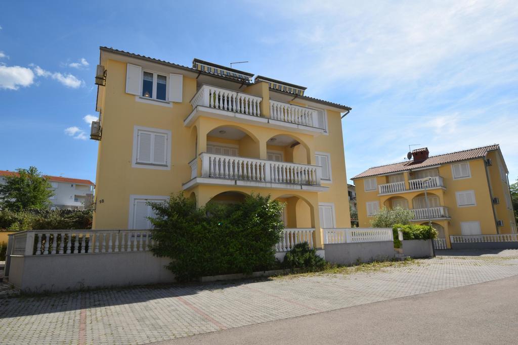 Apartman Moris Malinska Luaran gambar